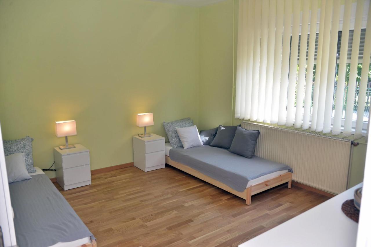 Affordable And Newly Renovated 1-Bedroom Apartment Kraljevo Dış mekan fotoğraf